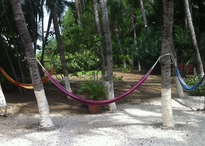 Hotel Laguna Del Cocodrilo