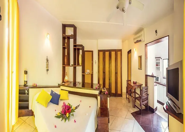 Hotel Laguna Del Cocodrilo Tamarindo